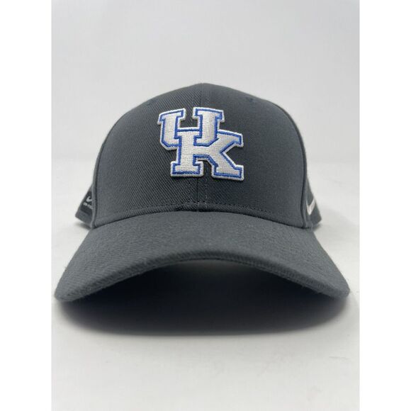 Nike Kentucky Wildcats Hat Curved On Field Rise‎ Swoosh Gray University Mens Cap - Picture 1 of 4